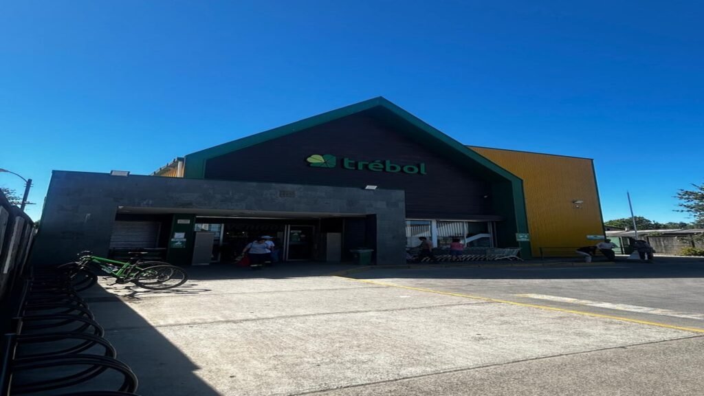 Supermercado El Trebol 2560x1440
